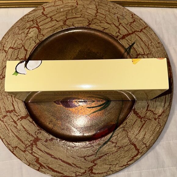 The Nourish Bar Metal Tin Hand Cream Set of 5 - Picture 3 of 11